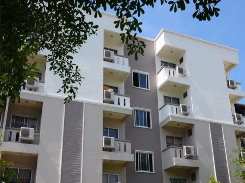 Thanaree Place Bangkok Exterior photo